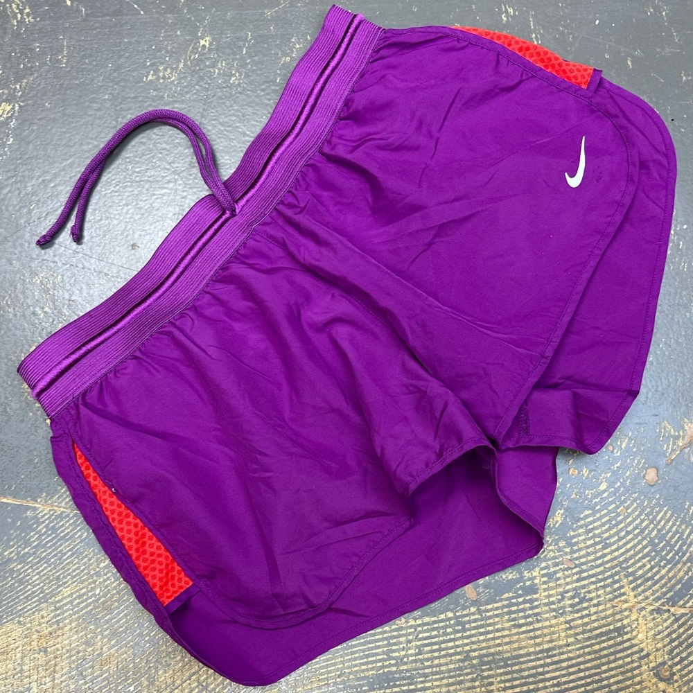 Nike Run Fast 2” Running Shorts 872271-556 Medium Purple Infrared Fitness